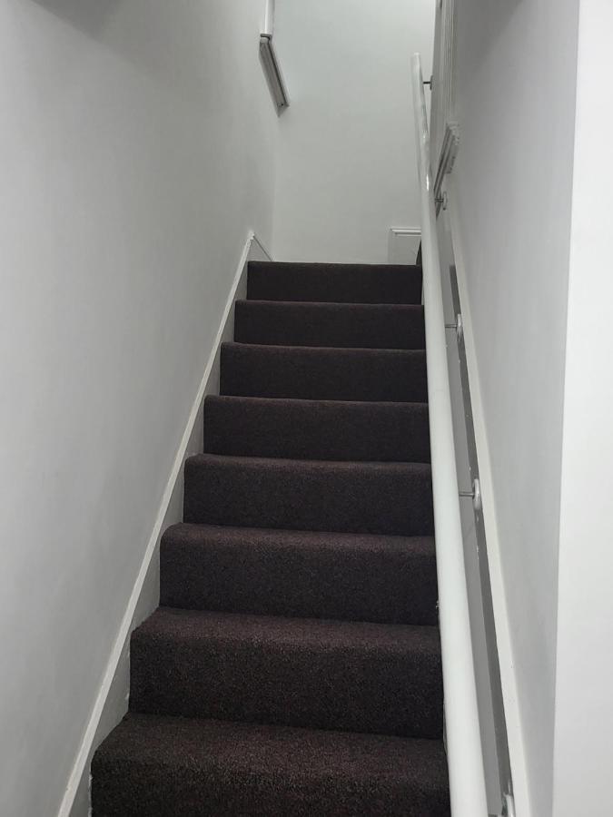 Spacious & Cosy Holiday Home In Manchester Bagian luar foto