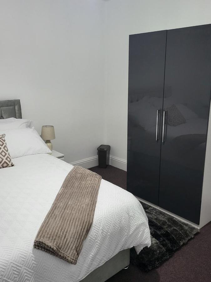 Spacious & Cosy Holiday Home In Manchester Bagian luar foto