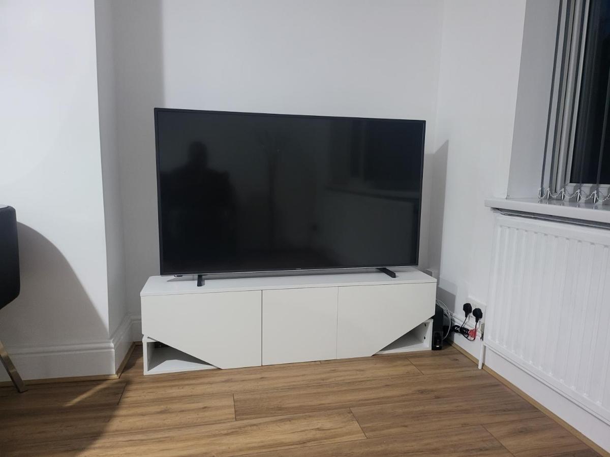 Spacious & Cosy Holiday Home In Manchester Bagian luar foto