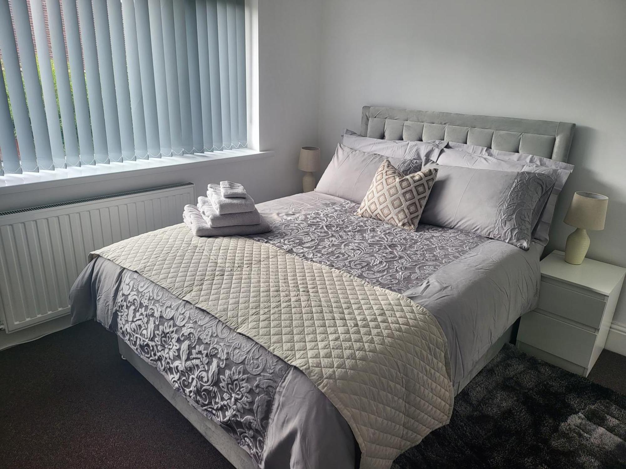 Spacious & Cosy Holiday Home In Manchester Bagian luar foto
