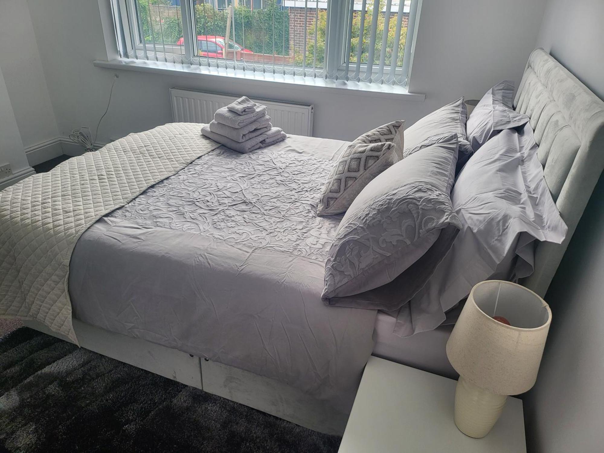 Spacious & Cosy Holiday Home In Manchester Bagian luar foto